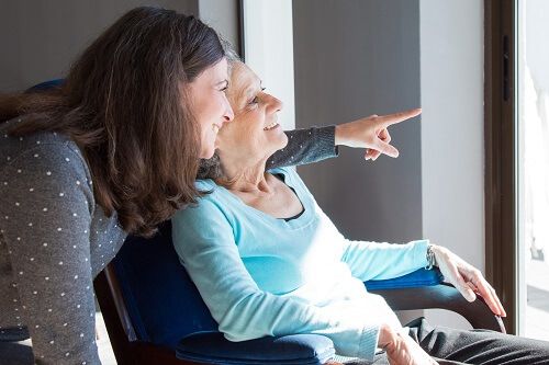 Iniciativas-Azities-2030-6-ayuda-a-personas